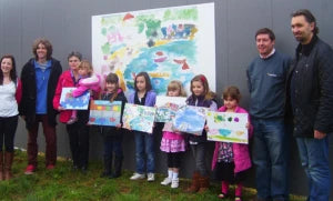 John Dyer helps to inspire Children to paint ‘Little Harbour’ Children's Hospice South West John Dyer Gallery