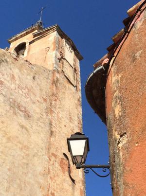 Painting the colours and landscape of Provence
