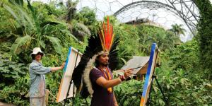 John Dyer and Amazon Indian Nixiwaka Yawanawá at the Eden Project