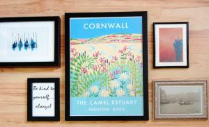 Creating a wall gallery blog by Majean John Dyer Gallery